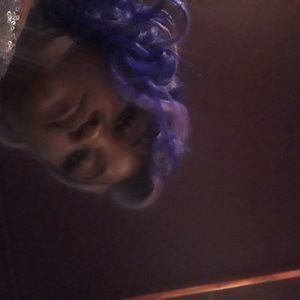 Meet your Posher, Zakia